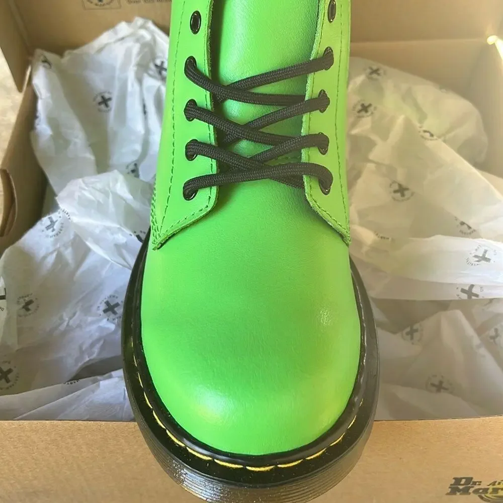 Dr. Martens Delaney T Lamper Slime Green Lace Up Boots 20669309 Size US 4 EU36
